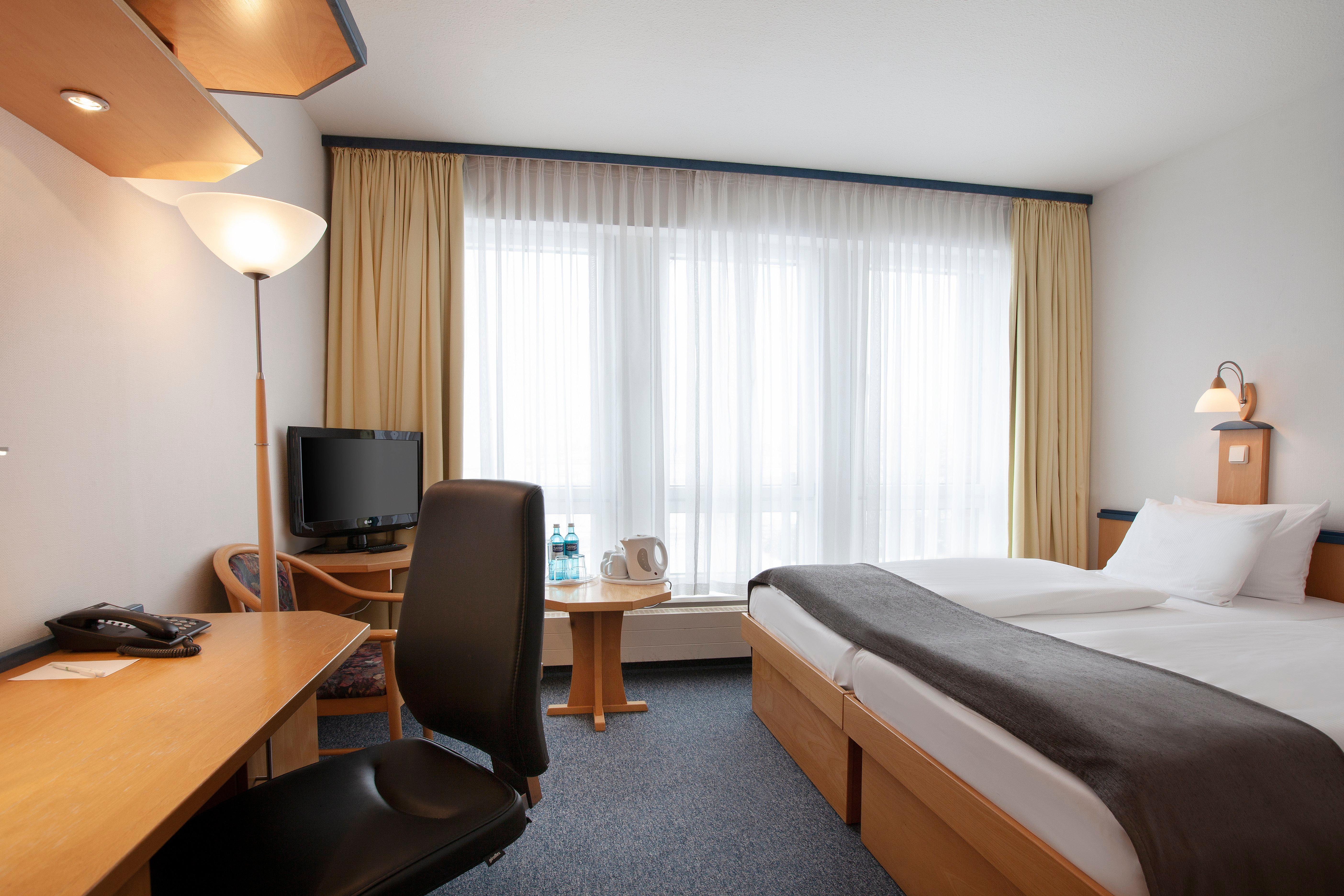 Willow Hotel Restaurant Кёчлиц Экстерьер фото